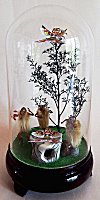 Drei Schafe beim Drachensteigen / Three Sheep
                  Playing Kites Tonfiguren / Clay Figurines